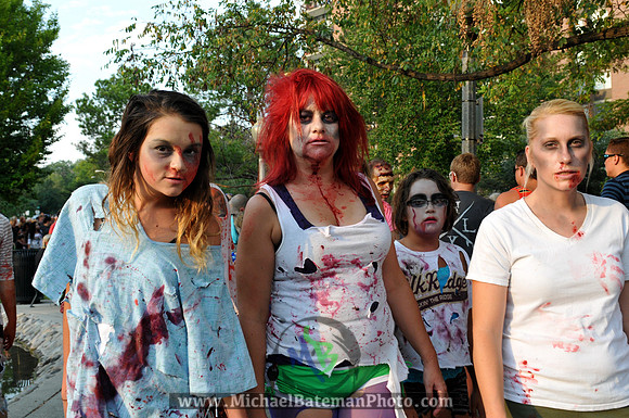 2012SlC_ZombieWlk-074-2