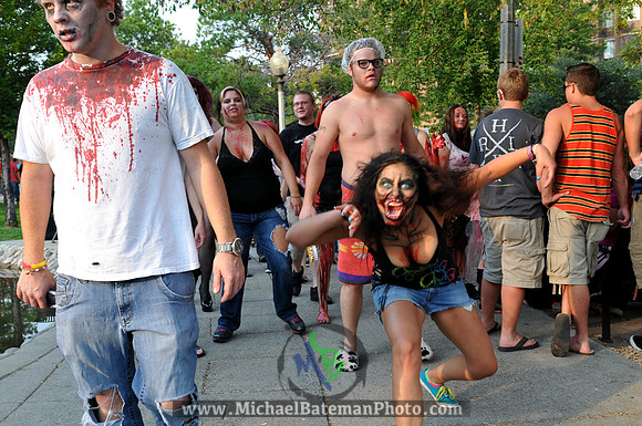 2012SlC_ZombieWlk-065-2