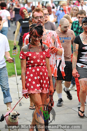 2012SlC_ZombieWlk-240