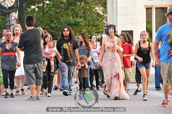 2012SlC_ZombieWlk-420
