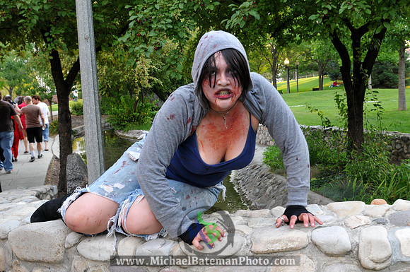 2012SlC_ZombieWlk-055-2